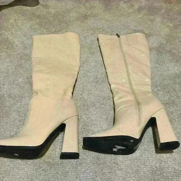 Princess Polly MERCURY BOOTS ECRU size 8 - Picture 5 of 7